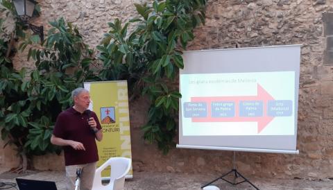 cicle de conferències a la fresca